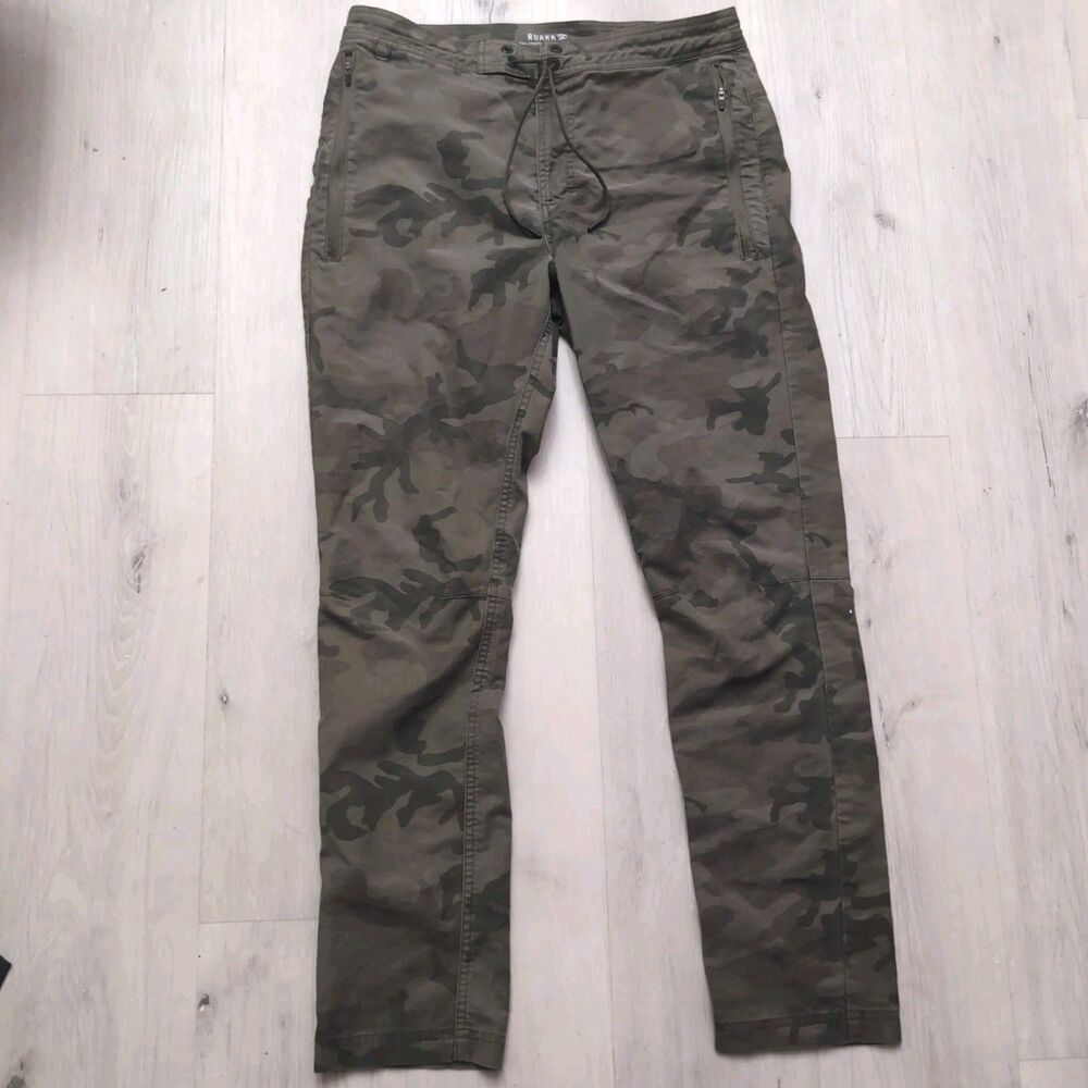 Roark Layover Traveler Pants 2.0 Men’s 31 Camo Camouflage Outdoor Hybrid Roark